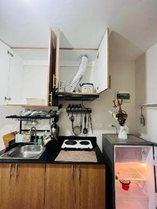 Studio w/ Balcony @The Loop Tower w/ Free Parking Apartment in Cagayan de Oro