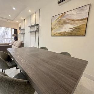 Senayan Jakarta Oasis - Gym, Pool, Netflix Apartment in South Jakarta City