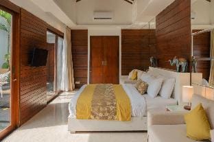 Luxurious One Bedroom Private Pool Villa in Legian Villa in Kuta
