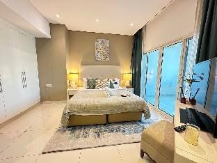 Manzil - Cozy Studio nr Downtown w Canal Views Vacation rental in Dubai