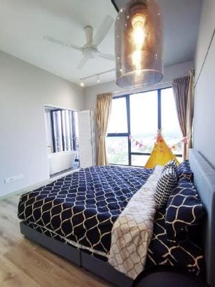 0813bathtubsuite3+1room5bed2carp midvalleyjbcenter Apartment in Johor Bahru