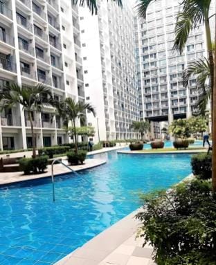 Yassi’s Luxury Suite by DR Wall Vacation rental in Pasay