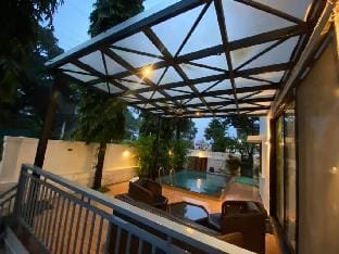 Shroff House  Villa in Lonavla