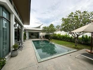 Lada A Pool villa Villa in Choeng Thale