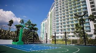 Group of 12 persons in Azure Urban Residences Apartment in Paranaque