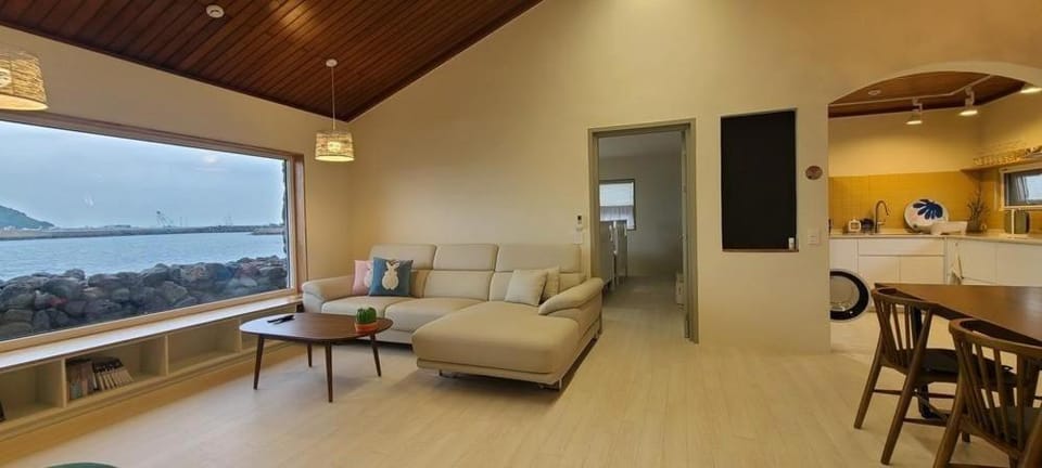 Jeju Heyday Bed and Breakfast in South Korea