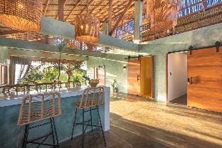TANAW VILLAS - Luxury 3-Bedroom Villa with Pool Villa in General Luna