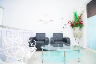 Villa Biru | Private Pool & Balcony Vacation rental in Batu