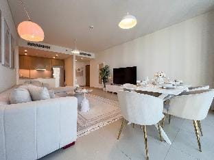 Moonstone - 2 BED Apartment, Sea VIEW, JBR BEACH Apartment in Dubai