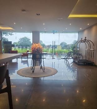 Mt Kinabalu, Sea View & Sunset Living,  Aru Suites Apartment in Kota Kinabalu