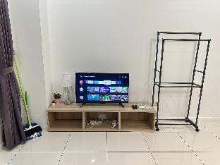 KGS SUTERA AVENUE KK | SUNSET SEAVIEW | 5-6px【11B】 Apartment in Kota Kinabalu