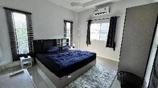 Home Saendee (บ้านแสนดี) Vacation rental in Thailand