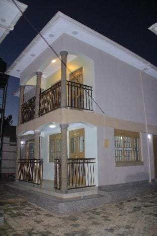 Fili Beach House in Bunga Vacation rental in Kampala