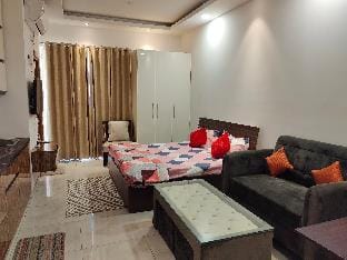STAR STUDIOS 1  Apartment in Noida