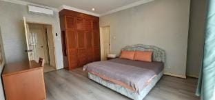 Kenyalang Riverine Emerald Condominium Homestay Apartment in Kuching