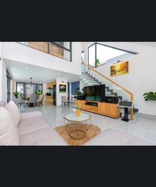 Villa cho thuê Vũng Tàu 6 phòng Vacation rental in Vung Tau