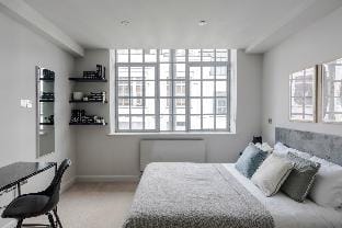 London's Calling -Farringdon - by Frankie Says Apartment in London Borough of Islington