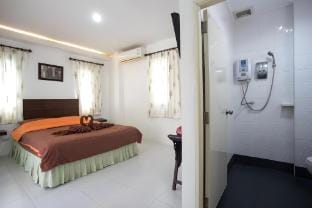 Treeside Guest house Vacation rental in Laos