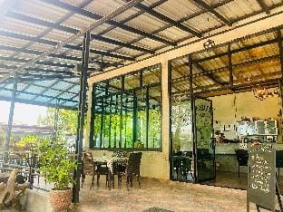 Treeside Guest house Vacation rental in Laos