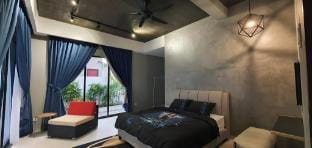 Eden Pool Villa @ Ipoh Town (21-26 pax) Vacation rental in Ipoh