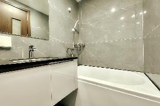 Super 2bedroom Family Room Vin Marina 401NT142 Apartment in Laos