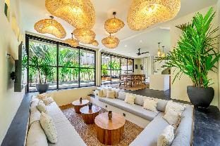 Villa Mao Brand New 3BR AC Living at Pererenan Villa in North Kuta