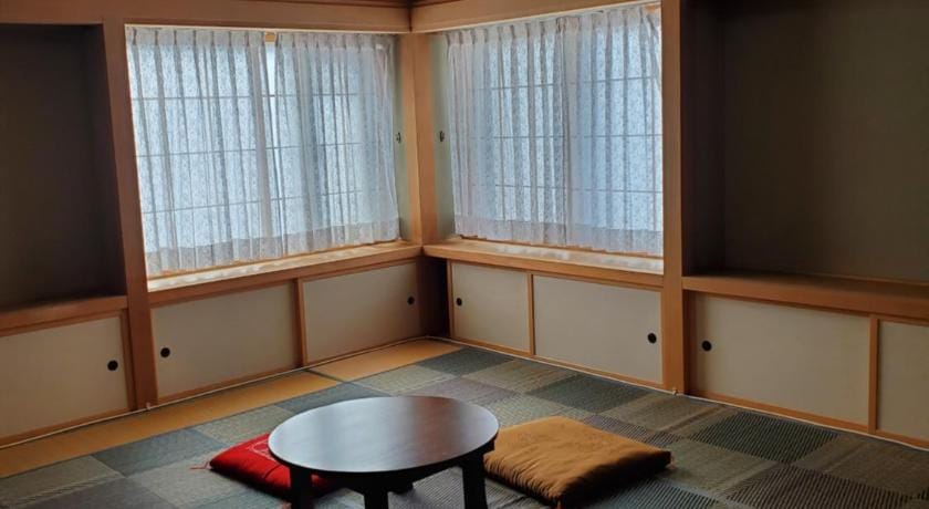 Guesthouse EBISAN Bed and Breakfast in Furano