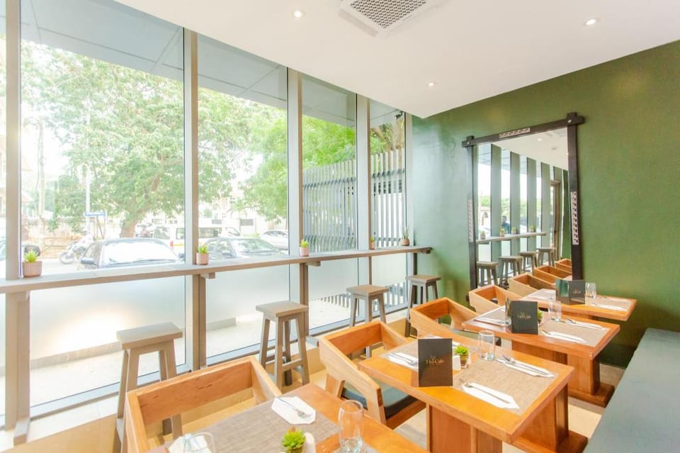 Accra Luxury Apartments @ The Lennox Hotel in Accra