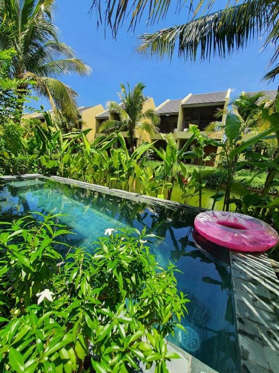 Biệt Thự Bên Sông 03 phòng ngủ có hồ bơi riêng. Villa in Hoi An