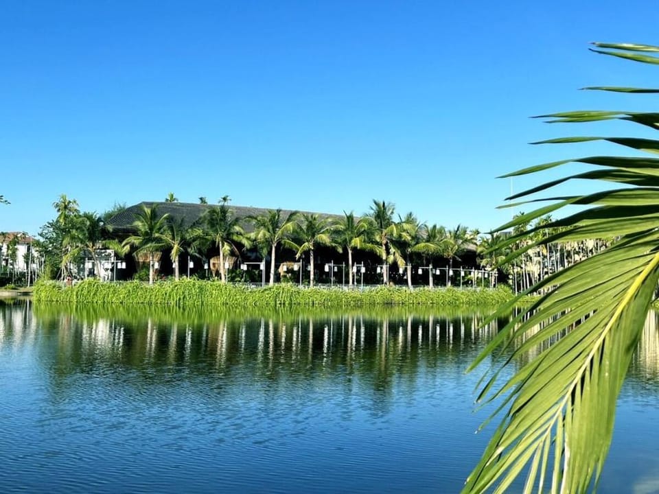 Biệt Thự Bên Sông 03 phòng ngủ có hồ bơi riêng. Villa in Hoi An