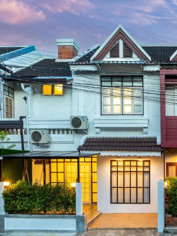 Modern style Digital Art/Center Nimman/rest, work Vacation rental in Chiang Mai