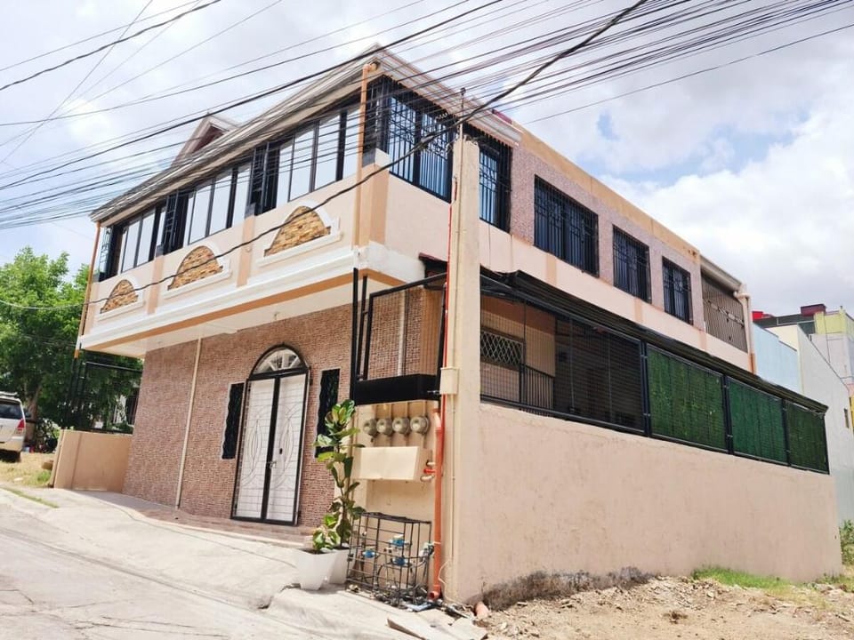 Cozy Stay in Batangas City (Unit E) Vacation rental in Batangas
