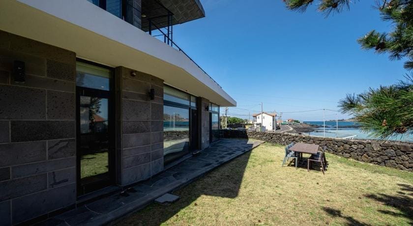 Equinox de Geumneung Bed and Breakfast in South Korea