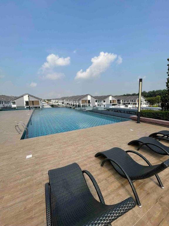 Kids Friendly Penthouse/55”TV/Netflix/Wifi JB Town Apartment in Johor Bahru