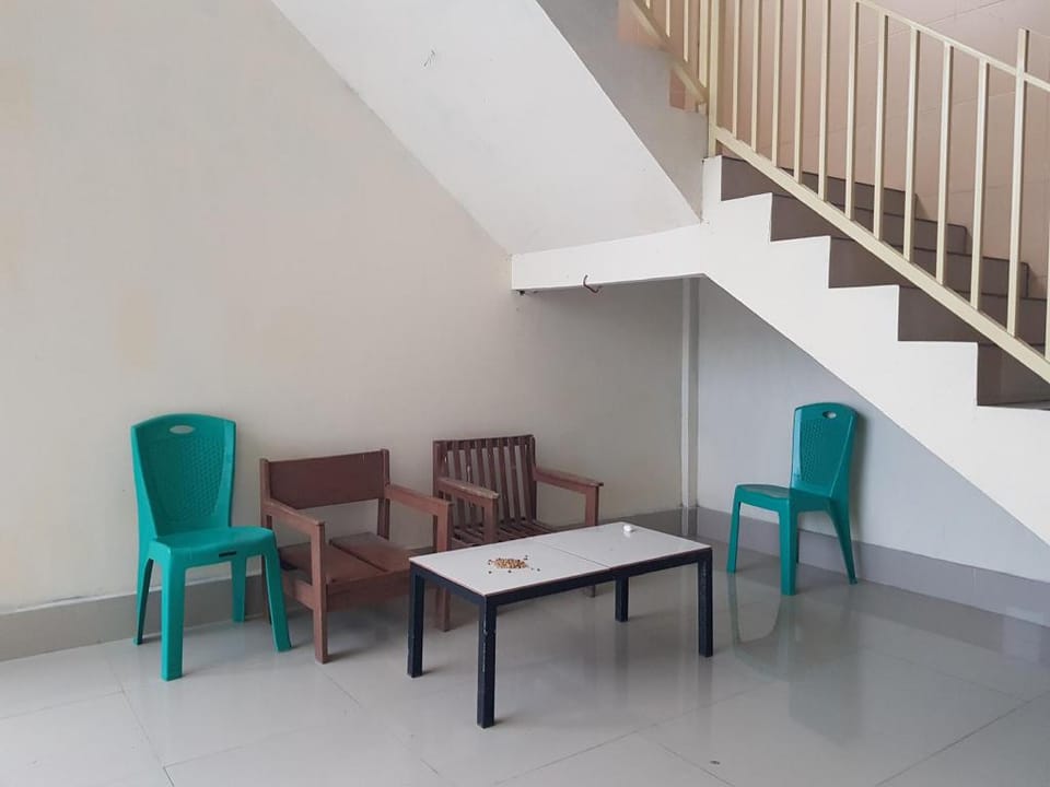 OYO 93264 Penginapan Syari'ah Berlian Hotel in Indonesia