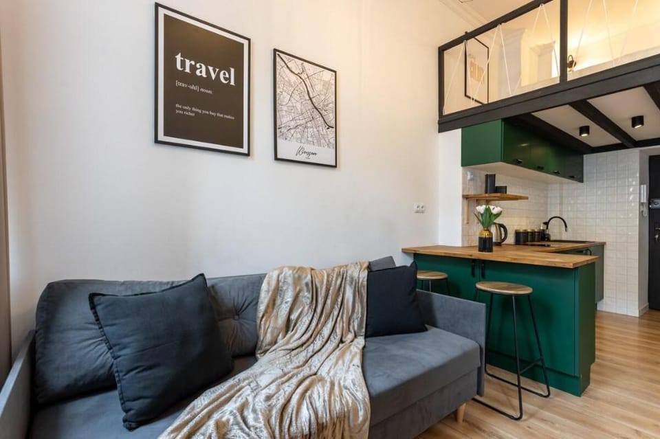 Golden Apartments Warsaw - Zlota street Apartment in Warsaw