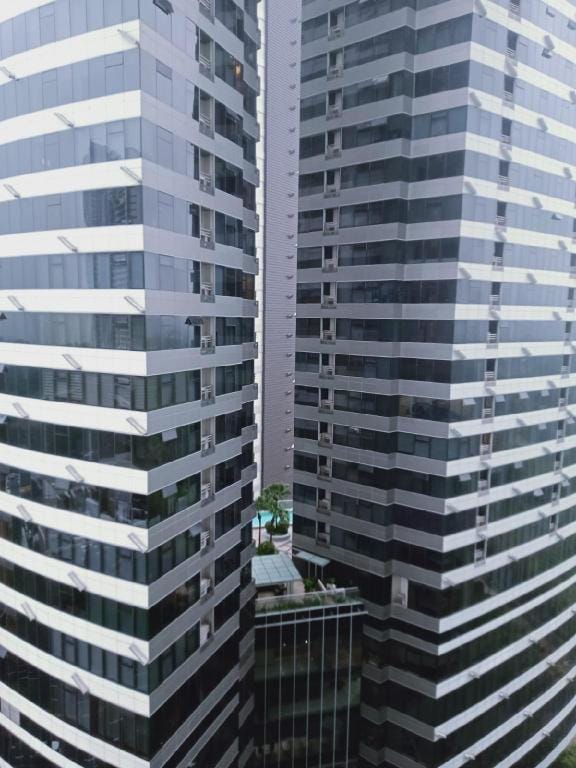 Special Place 2BR Forbes BGC Area - Golf View!  Apartment in Makati