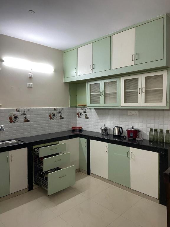 Superstay - 3BHK Luxury Service Apartment Apartment in Hyderabad