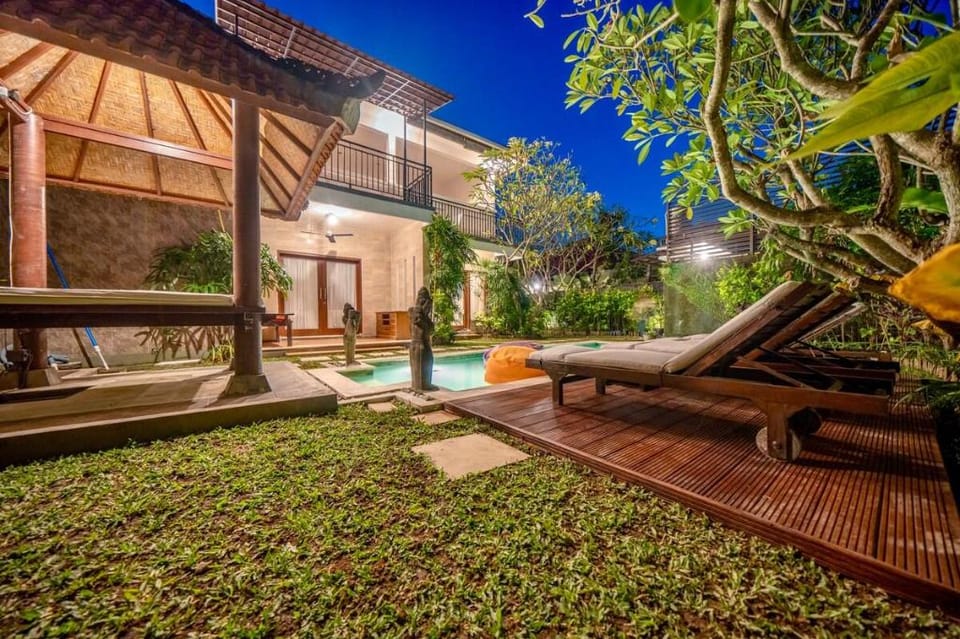 Leluhur 2 Private Pool Villa Villa in North Kuta