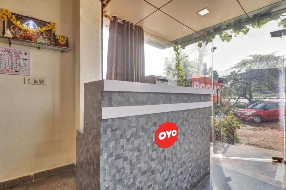 OYO S V ROOMS Hotel in Mysuru