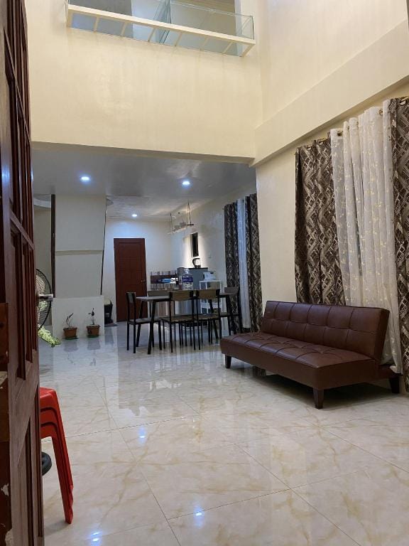 ChemRald Modern House Vacation rental in Central Visayas
