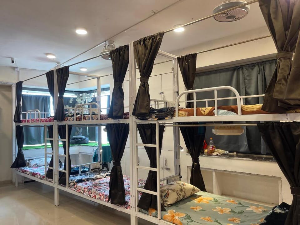 Sunny's Boys Hostel Hotel in Pune