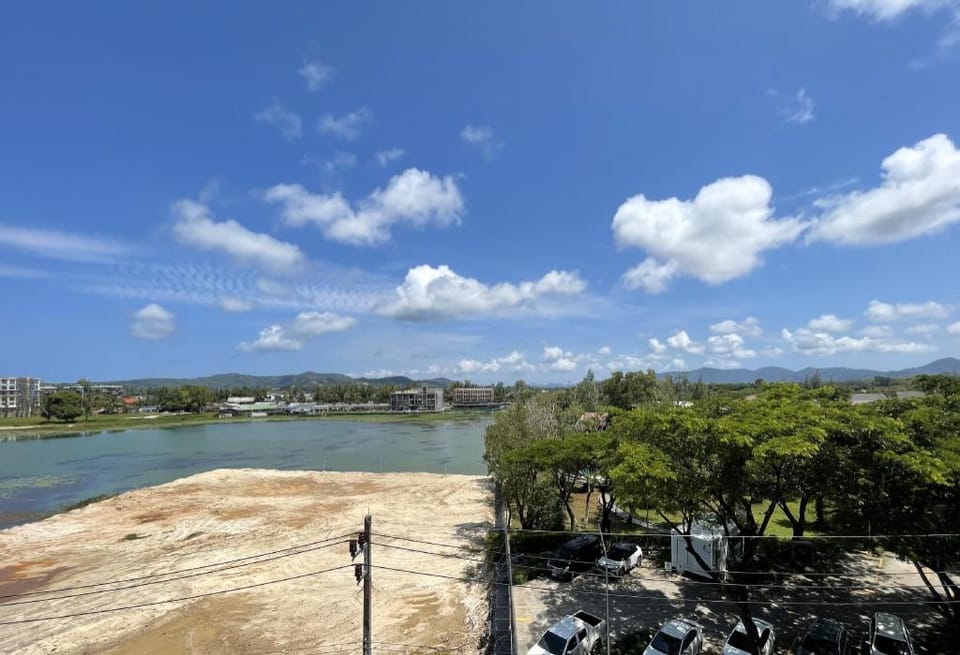 Zcape2- Lagoon view apartment at Boat Avenue Apartment in Choeng Thale