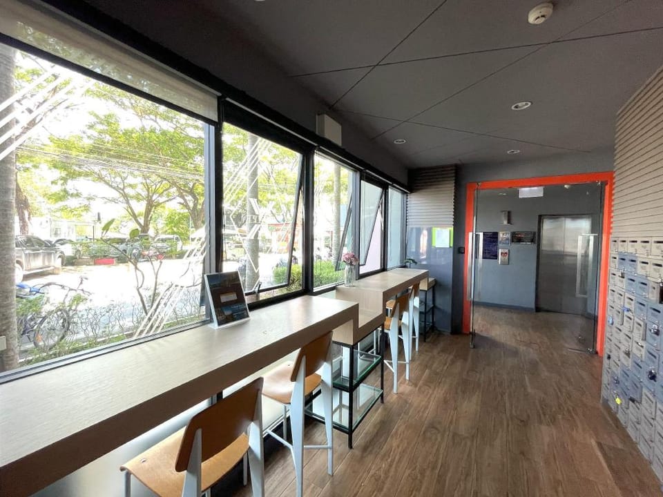 Zcape2- Lagoon view apartment at Boat Avenue Apartment in Choeng Thale