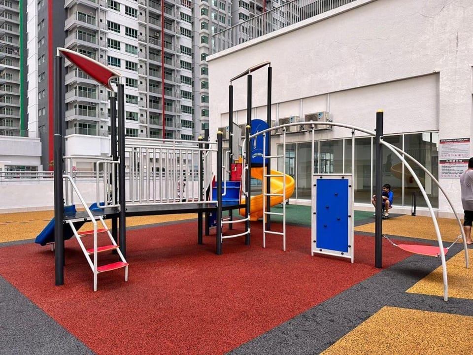 Iman Homestay, big Swimming Pool Kuala Lumpur Apartment in Federal Territory of Kuala Lumpur