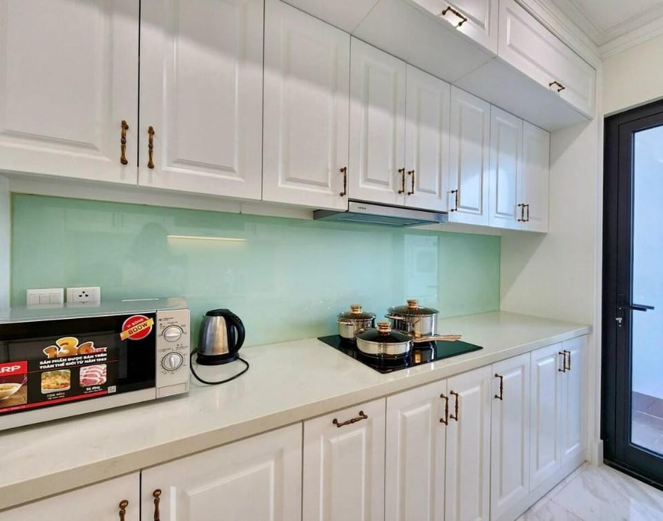 Apartment 3 bedroom Luxury Near Phố Cổ Hà Nội Apartment in Laos