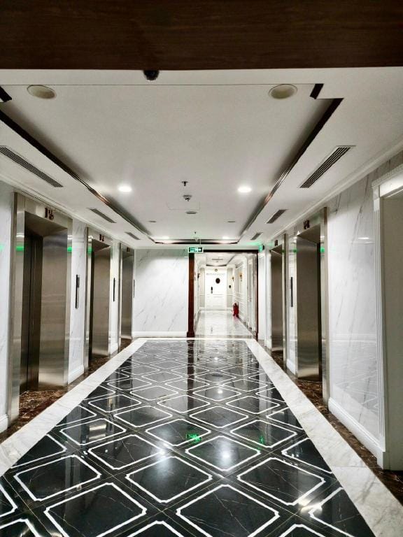 Apartment 3 bedroom Luxury Near Phố Cổ Hà Nội Apartment in Laos