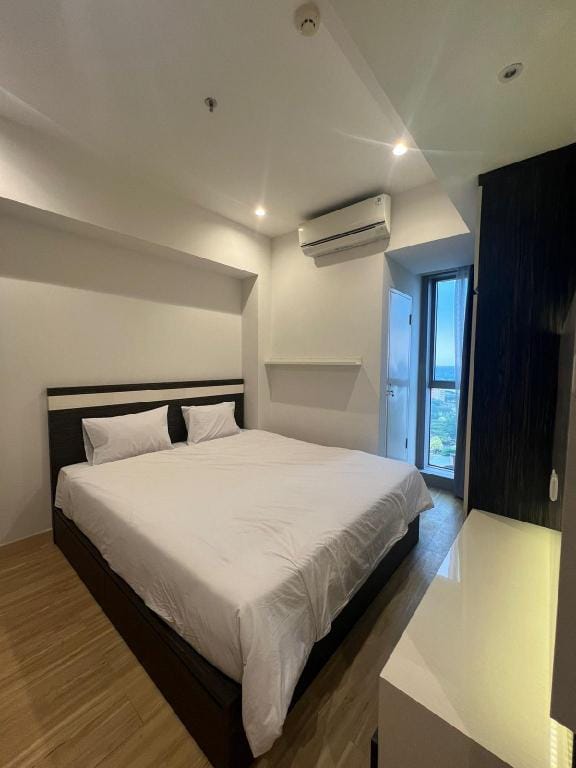 Luxurious 1BR The Branz with Stunning View Apartment in West Java