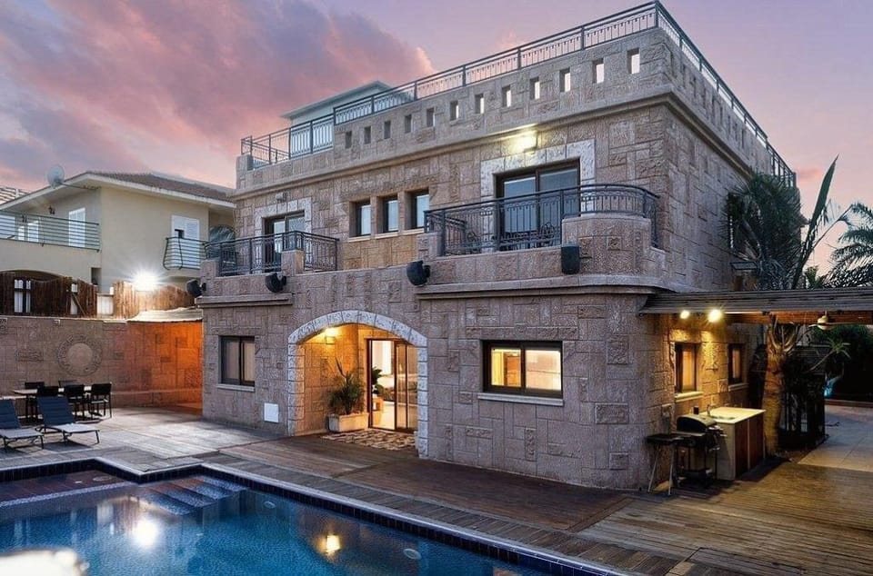 King David Mansion Villa in Eilat