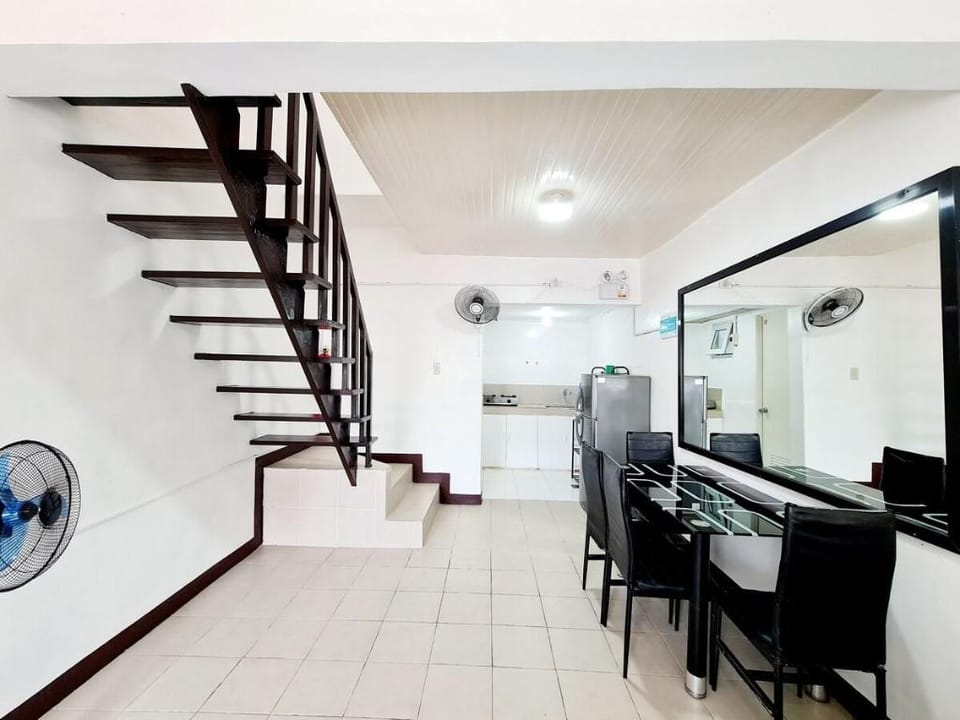 Calapan Transient Molave L47 Vacation rental in Calabarzon